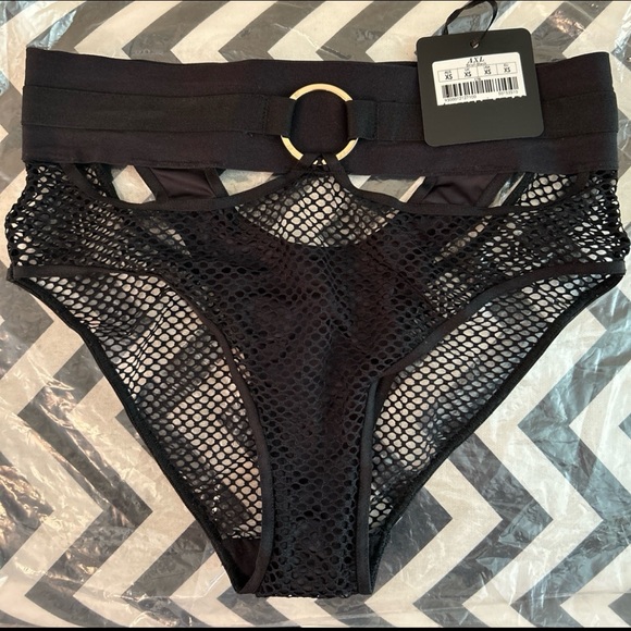 ♡BNWT ICONIC HB™ ☆Axl☆ BLACK MUST-HAVE 2-Piece SET♡ Size 32DD/32E Bra♡ XS Brief♡ - Picture 10 of 11